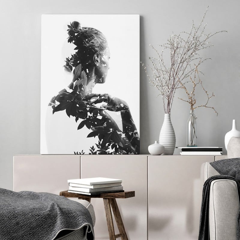 Πινακας σε καμβά WOMAN ON LEAVES