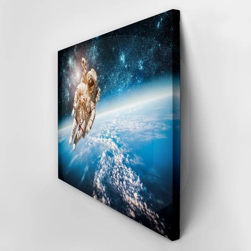Πινακας σε καμβά ASTRONAUT OVER EARTH