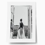 Πόστερ GIRL IN BALCONY
