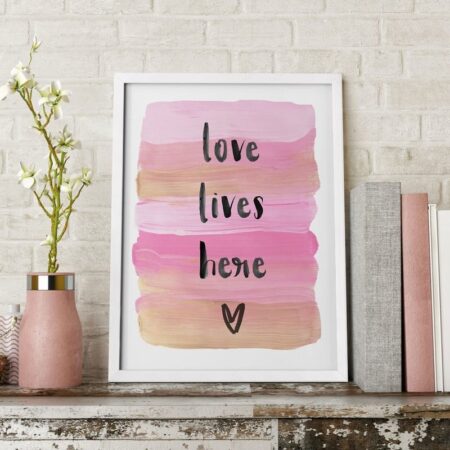 Πόστερ LOVE LIVES HERE