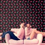 Αυτοκόλλητη Ταπετσαρία τοίχου NEON LIPS AND LIPSTICKS