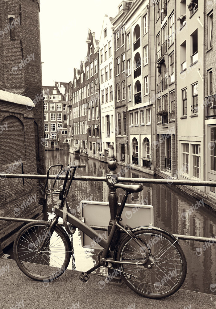 Πινακας σε καμβά BIKE ON BRIDGE