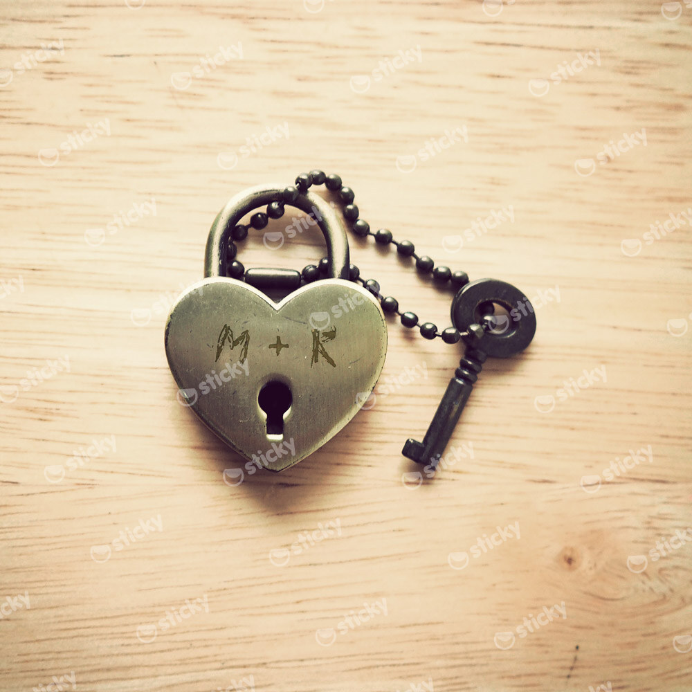 Τετράγωνος Πίνακας LOCK YOUR LOVE