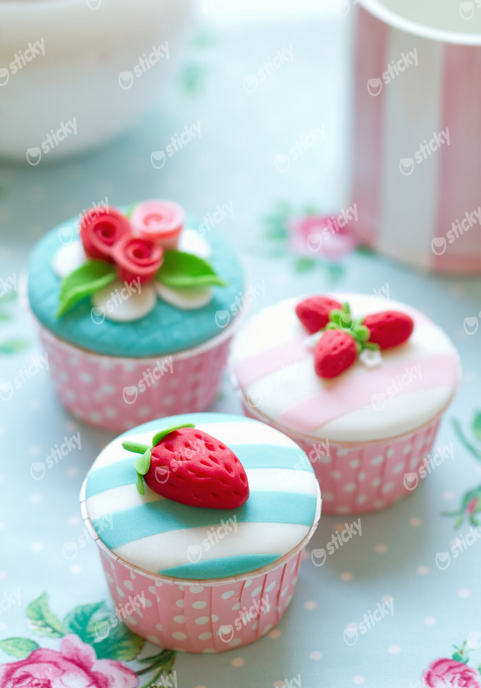 Πινακας σε καμβά YUMMY 3