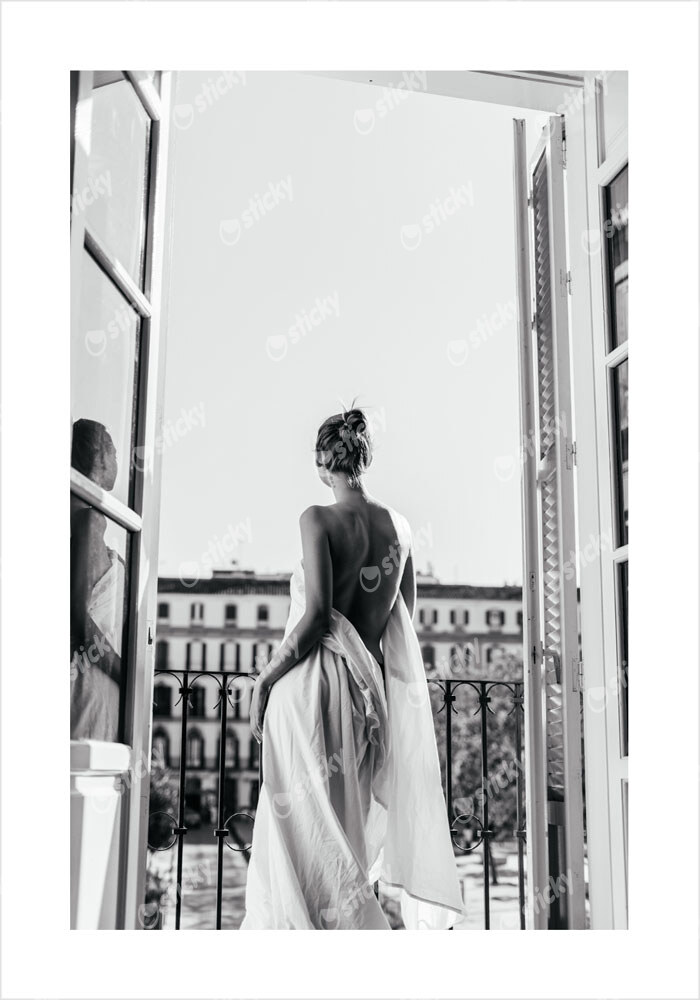 Πόστερ GIRL IN BALCONY