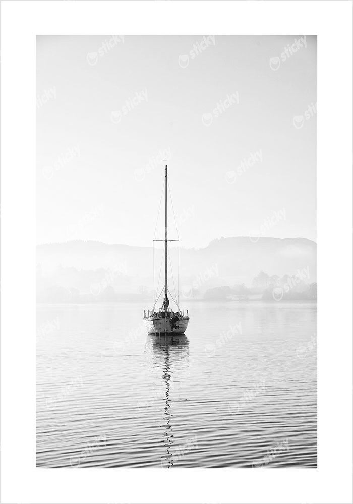 Πόστερ SAILING YACHT IN CALM LAKE
